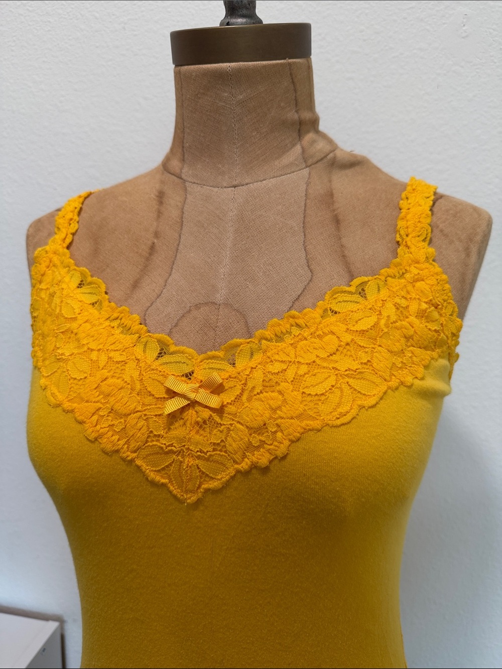 Vintage Abercrombie & Fitch Lace Layering Tank - Picture 3 of 5